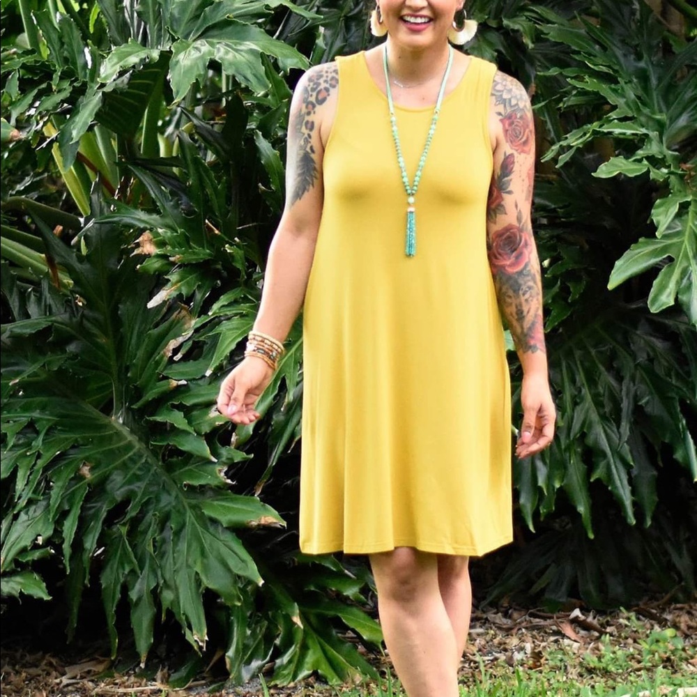 Yellow Dress with Ruffled back - Picture 5 of 5
